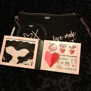 VS love me bundle